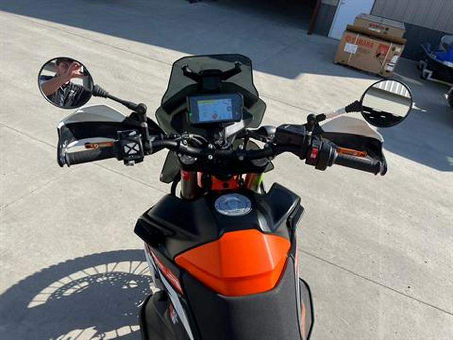 2022 KTM 890 Adventure R
