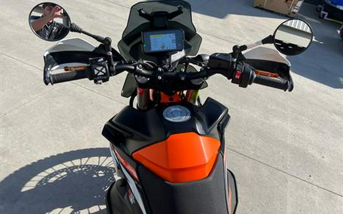 2022 KTM 890 Adventure R