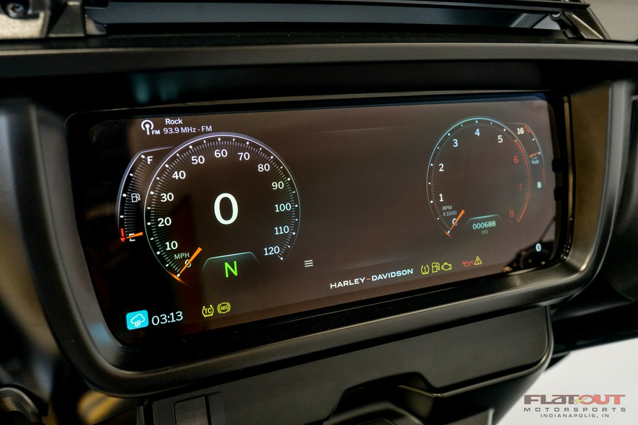 2024 Harley-Davidson® STREET GLIDE 117 (ONLY 687 MILES)