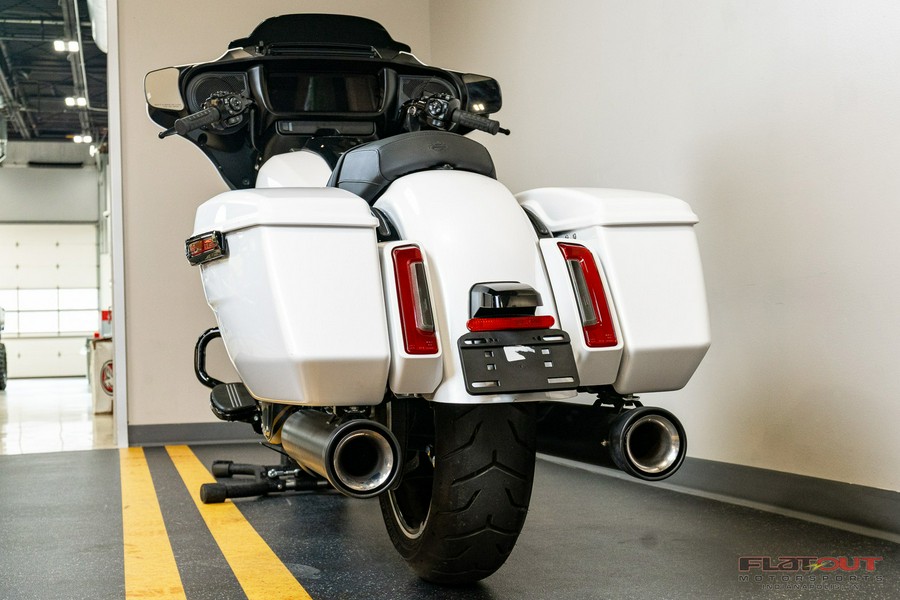 2024 Harley-Davidson® STREET GLIDE 117 (ONLY 687 MILES)