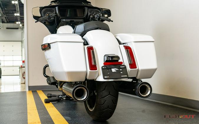 2024 Harley-Davidson® STREET GLIDE 117 (ONLY 687 MILES)