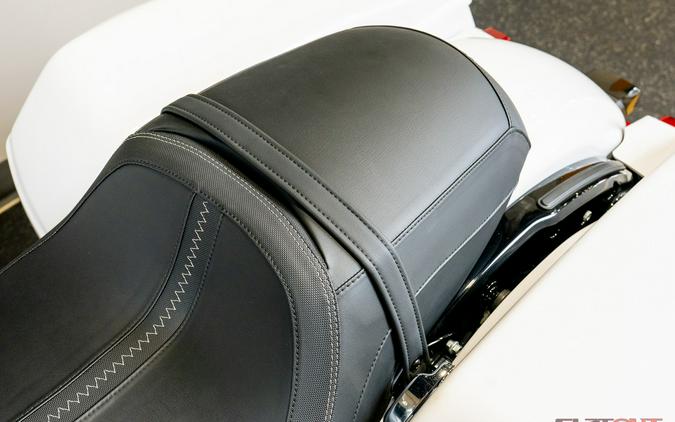 2024 Harley-Davidson® STREET GLIDE 117 (ONLY 687 MILES)