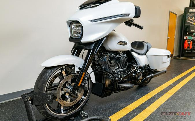 2024 Harley-Davidson® STREET GLIDE 117 (ONLY 687 MILES)