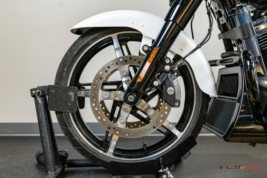 2024 Harley-Davidson® STREET GLIDE 117 (ONLY 687 MILES)