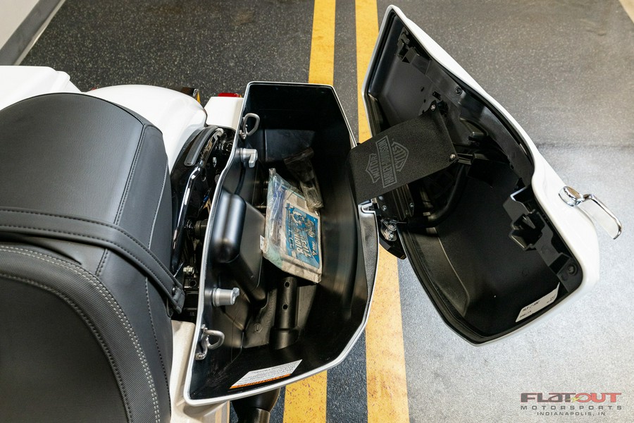 2024 Harley-Davidson® STREET GLIDE 117 (ONLY 687 MILES)