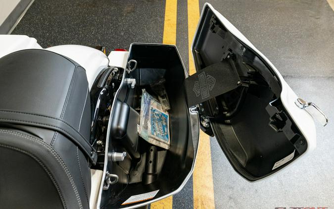 2024 Harley-Davidson® STREET GLIDE 117 (ONLY 687 MILES)