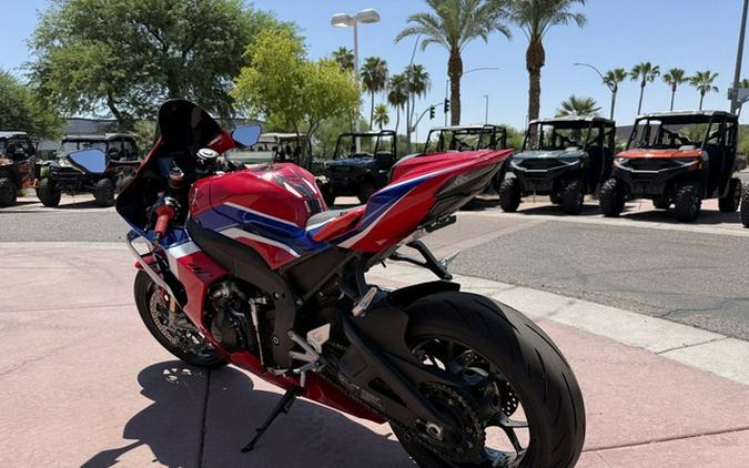 2021 Honda CBR1000RR-R Fireblade SP