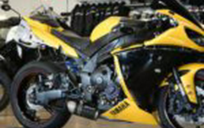 2009 Yamaha R1