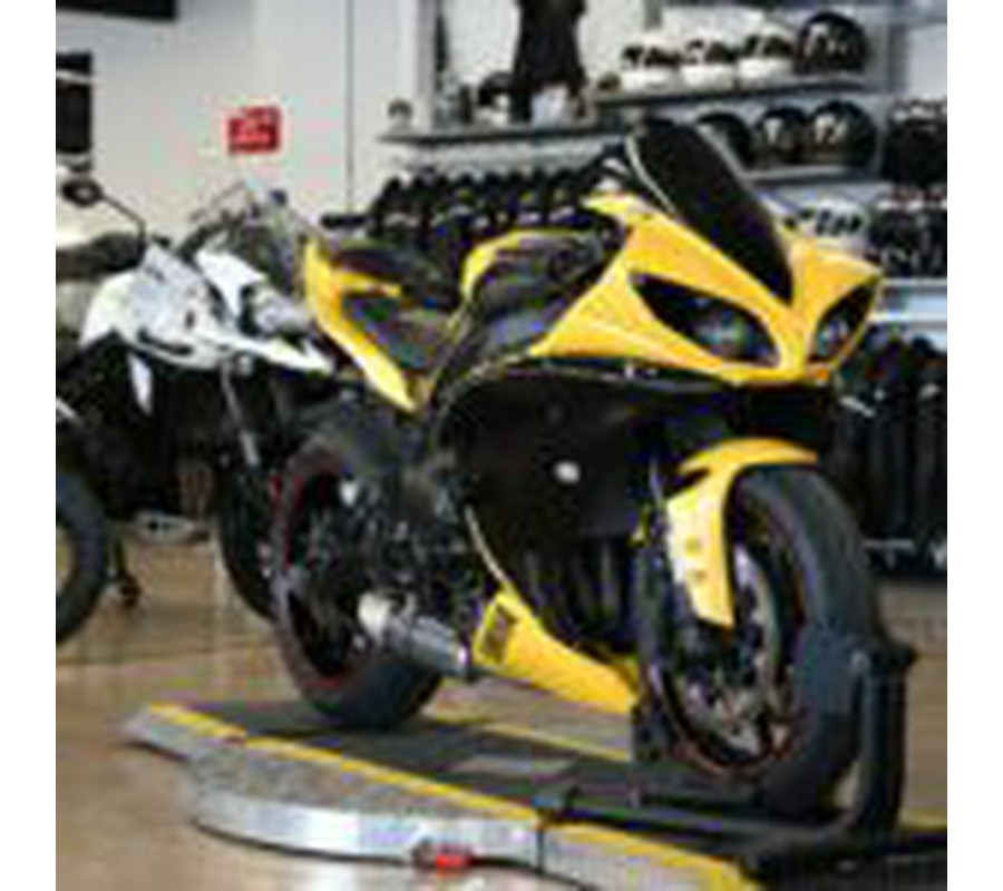 2009 Yamaha R1