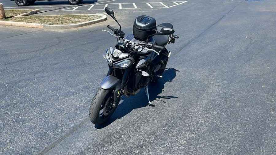 2024 Triumph Street Triple 765 R Silver Ice