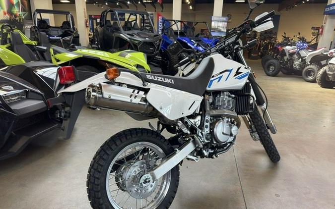 2026 Suzuki DR650SEM6