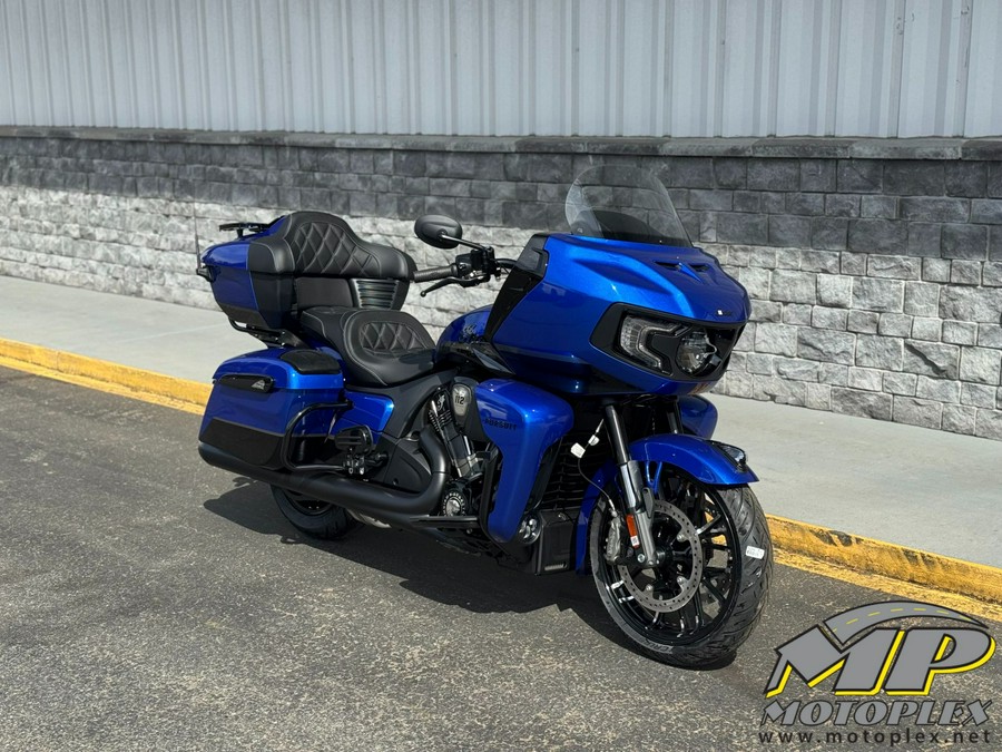 2026 Indian Motorcycle Pursuit® Dark Horse® with 112 and Powerband Audio Package