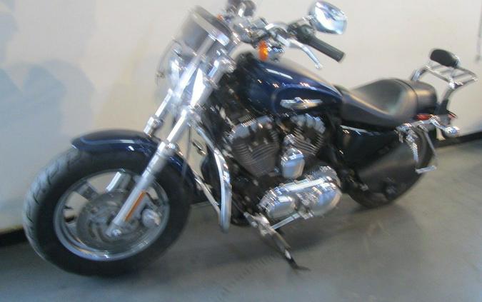 2012 Harley-Davidson® XL1200C - Sportster® 1200 Custom