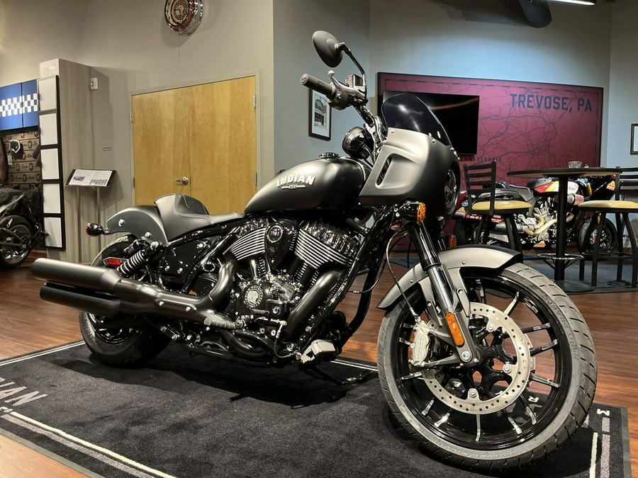 2024 Indian Motorcycle® Sport Chief Black Smoke