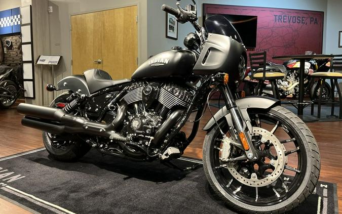 2024 Indian Motorcycle® Sport Chief Black Smoke