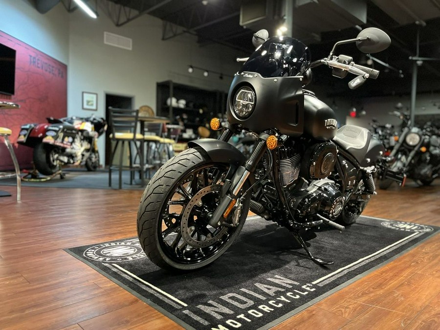 2024 Indian Motorcycle® Sport Chief Black Smoke