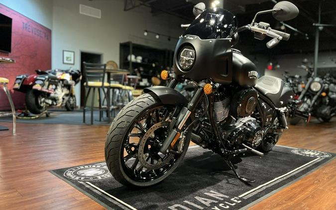 2024 Indian Motorcycle® Sport Chief Black Smoke