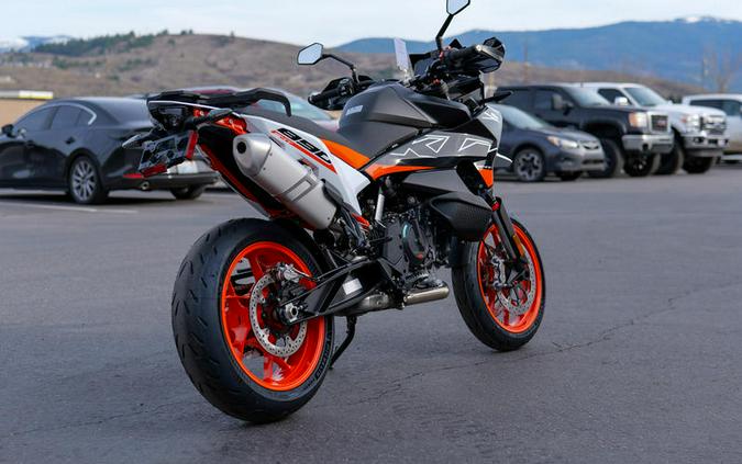 2024 KTM 890 SMT