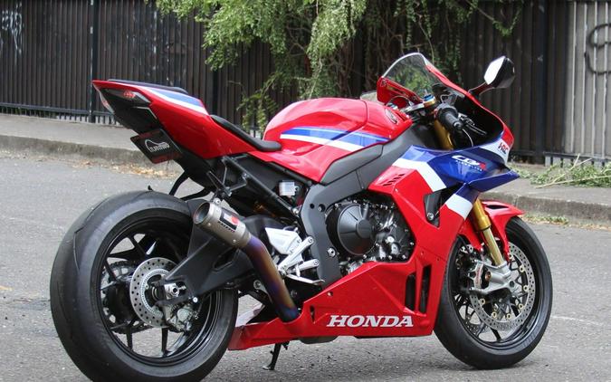 2025 Honda CBR1000RR-R Fireblade SP