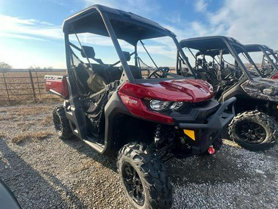 2024 Can-Am Defender XT HD10