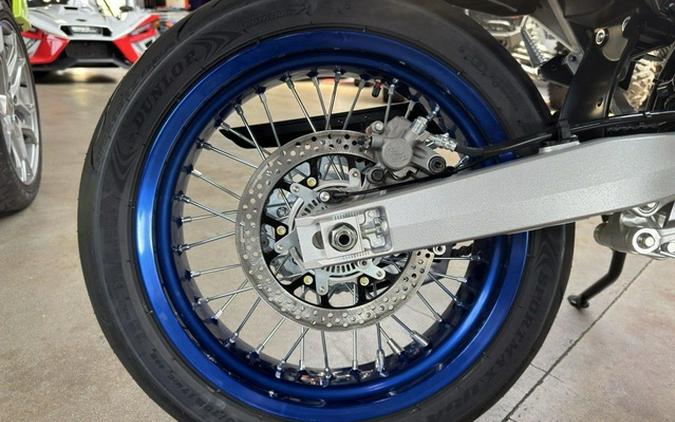 2025 Suzuki DR-Z4SMM5