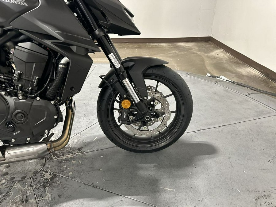 2025 Honda CB750 Hornet Base