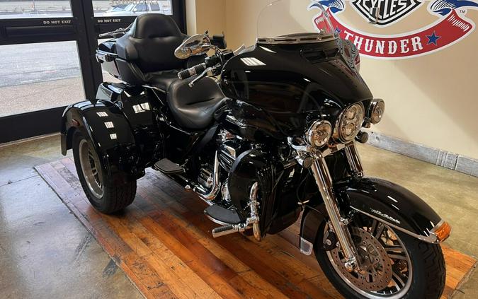 Used 2019 Harley-Davidson Tri-Glide Ultra Classic Trike Motorcycle For Sale Near Memphis, TN