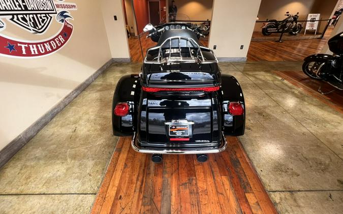 Used 2019 Harley-Davidson Tri-Glide Ultra Classic Trike Motorcycle For Sale Near Memphis, TN