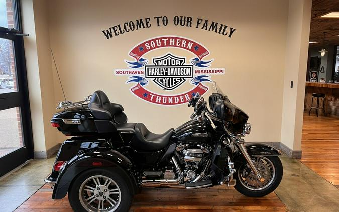 Used 2019 Harley-Davidson Tri-Glide Ultra Classic Trike Motorcycle For Sale Near Memphis, TN