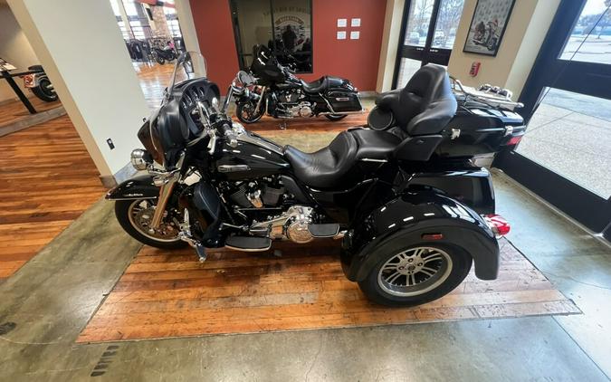 Used 2019 Harley-Davidson Tri-Glide Ultra Classic Trike Motorcycle For Sale Near Memphis, TN