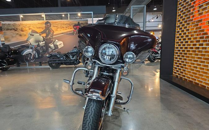 2015 Harley-Davidson® Electra Glide® Ultra Classic® Low FLHTCUL