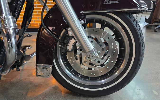 2015 Harley-Davidson® Electra Glide® Ultra Classic® Low FLHTCUL