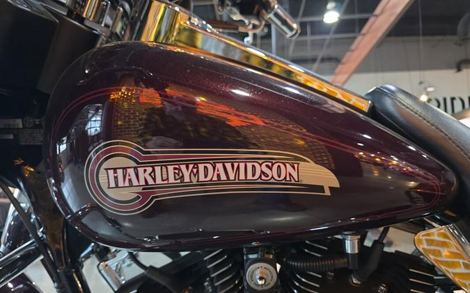 2015 Harley-Davidson® Electra Glide® Ultra Classic® Low FLHTCUL