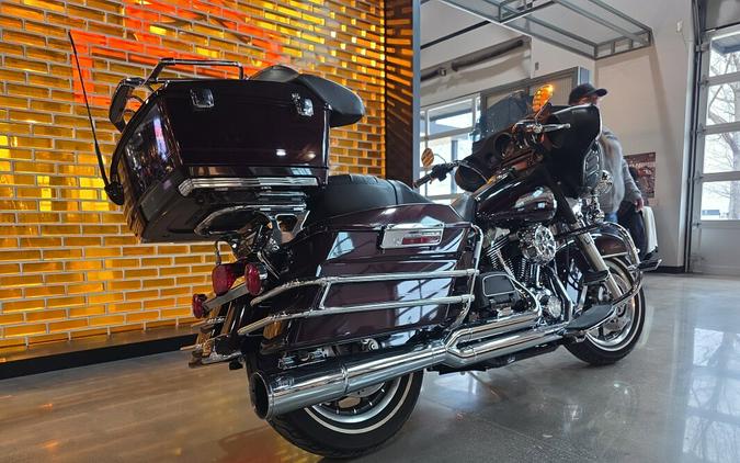 2015 Harley-Davidson® Electra Glide® Ultra Classic® Low FLHTCUL