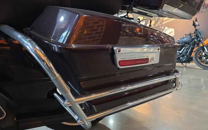 2015 Harley-Davidson® Electra Glide® Ultra Classic® Low FLHTCUL