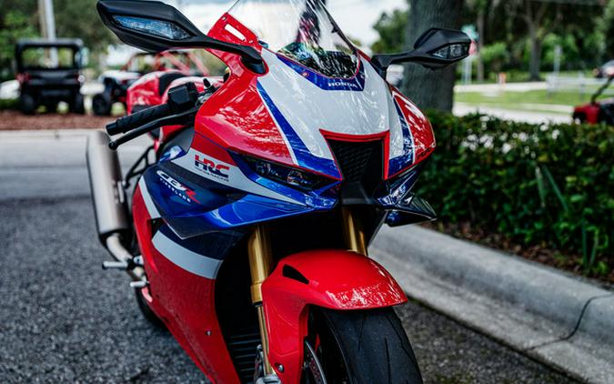 2025 Honda CBR1000RR-R Fireblade SP