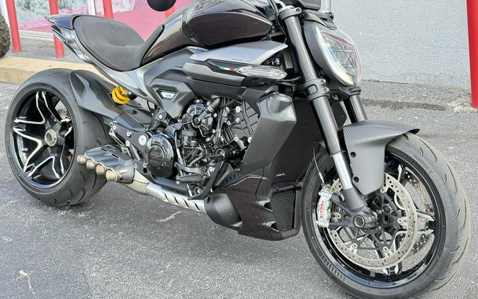 2026 Ducati XDiavel V4 Black Lava - 01163C
