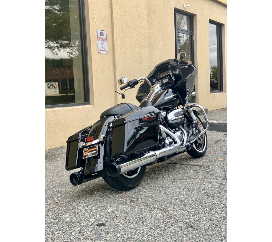 2018 Harley-Davidson Road Glide FLTRX