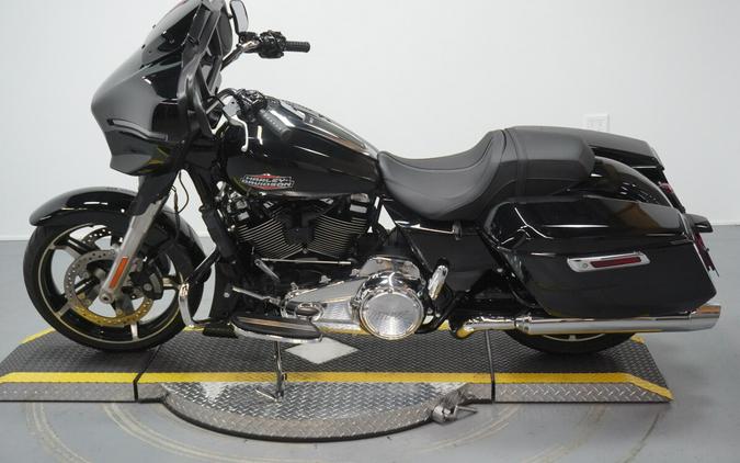 2024 Harley-Davidson® Street Glide® Vivid Black