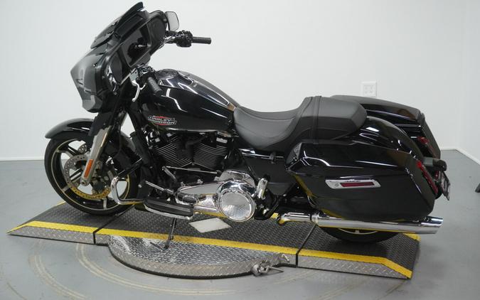 2024 Harley-Davidson® Street Glide® Vivid Black