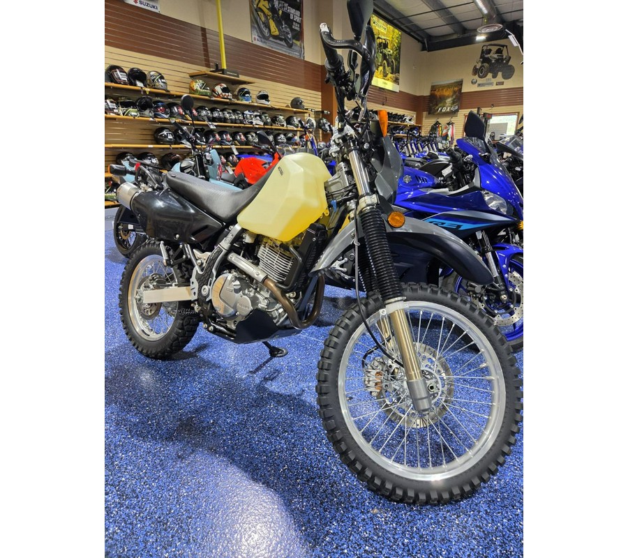 2024 DR650S - Suzuki