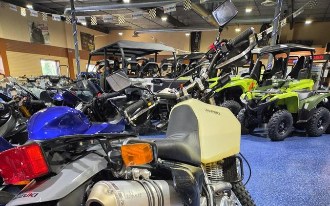 2024 DR650S - Suzuki