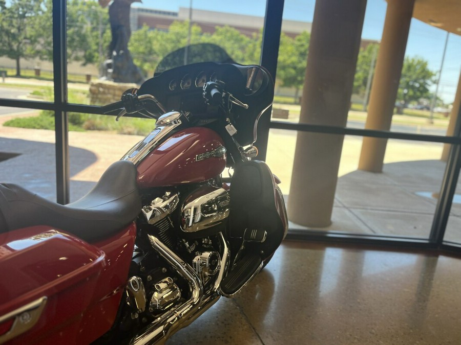 2023 Harley-Davidson Street Glide Redline Red