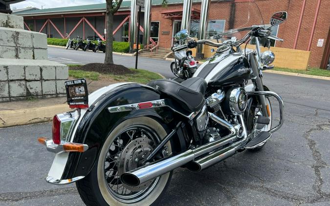 2018 FLDE Softail Deluxe