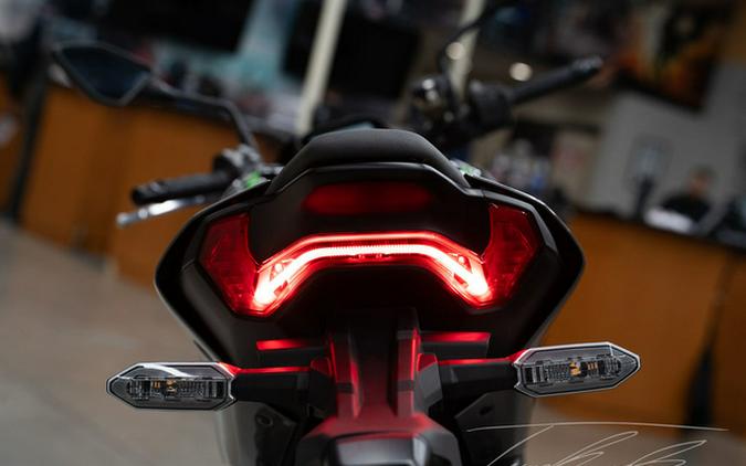 2025 Kawasaki Z900 SE ABS SE ABS