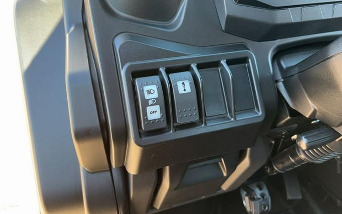 2026 Can-Am Defender DPS CAB HD9 Compass Green