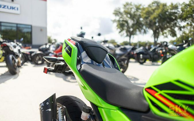 2023 Kawasaki Ninja 400 KRT Edition