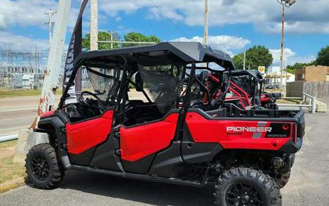 2025 Honda® Pioneer 1000-6 Deluxe Crew