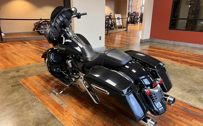 Used 2021 Harley-Davidson Street Glide Special Grand American Touring Motorcycle For Sale Near Memphis, TN