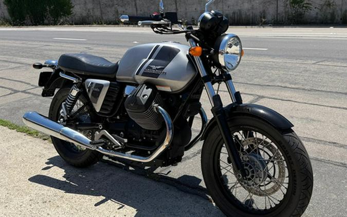 2015 Moto Guzzi V7 Special
